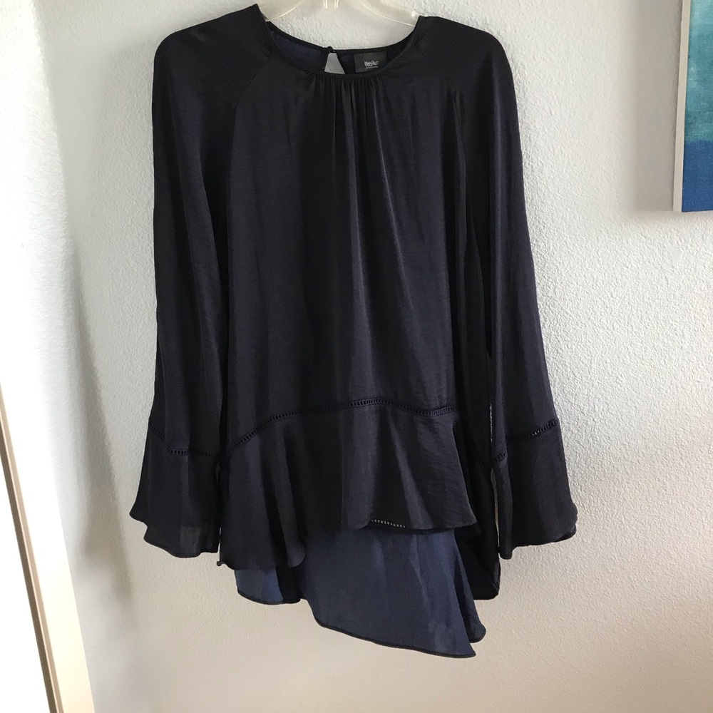 Smooth Flowy Bell Sleeves Boho Blouse